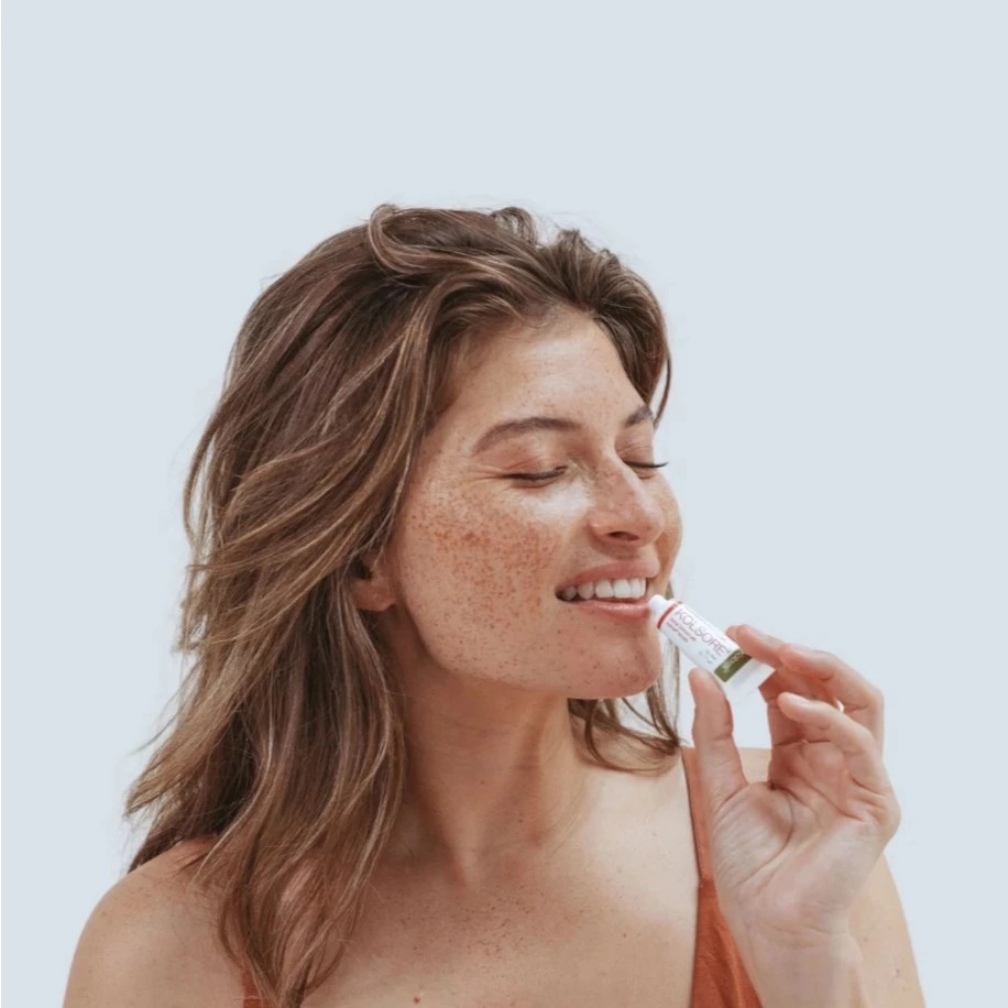 Kem hỗ trợ chàm môi, herpes môi Kolorex Kolsore Lip Care Ointment